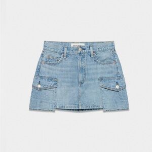 Aritzia Denim Forum the 90’s Cargo Mini Denim Skirt in Size 23